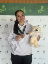 Julia Daniszewska z medalem