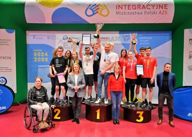 Sekcja Sportowa Osób z Niepełnosprawnością AZS UG ze srebrnym medalem Integracyjnych Mistrzostw…